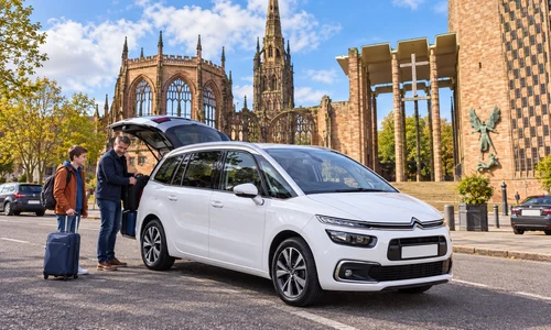 Professional taxi service from Coventry to Heathrow Airport