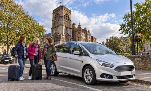 Professional taxi service from Gloucester to Heathrow Airport