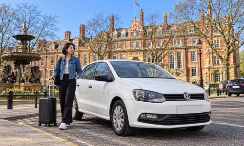 Professional taxi service from Leicester to Heathrow Airport