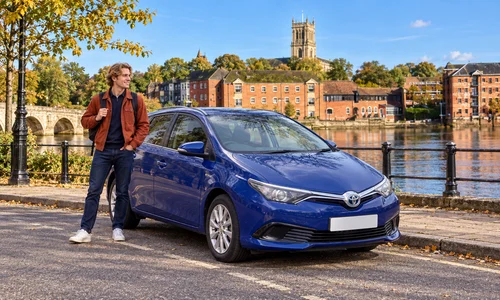 Professional taxi service from Worcester to Heathrow Airport